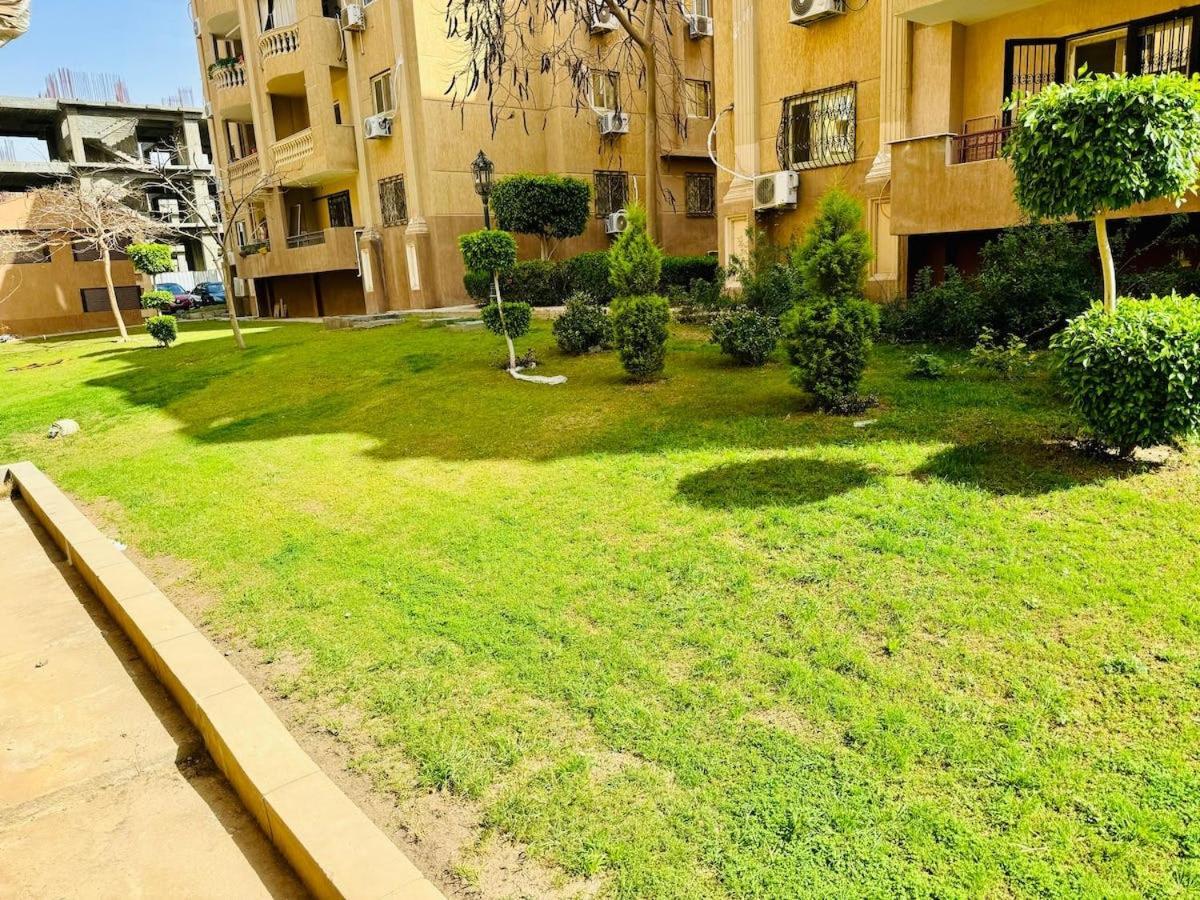 Relaxing With Garden View In New Apartment Cairo