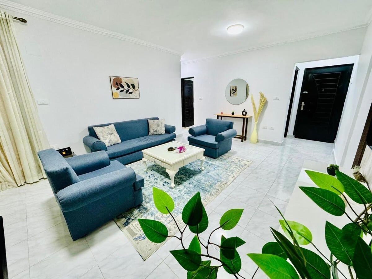 Relaxing With Garden View In New Apartment Cairo